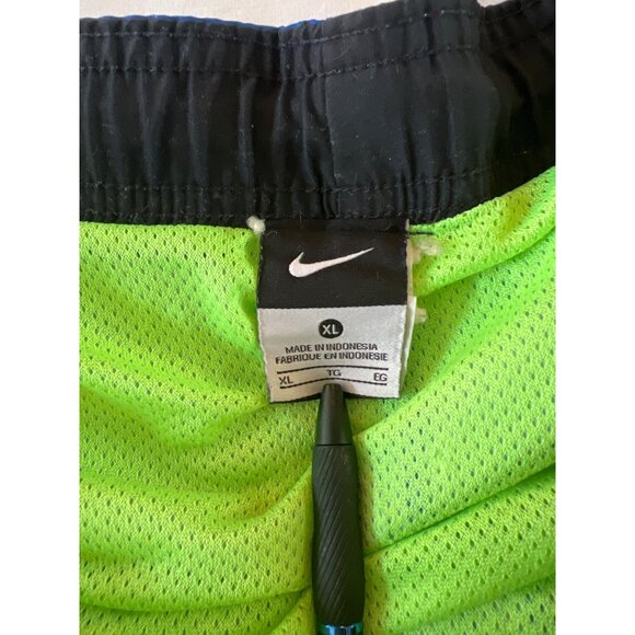 Nike XL Mens Blue & Green Gradient Swim Shorts With Drawstring Waist & Mesh Lini - Picture 2 of 4